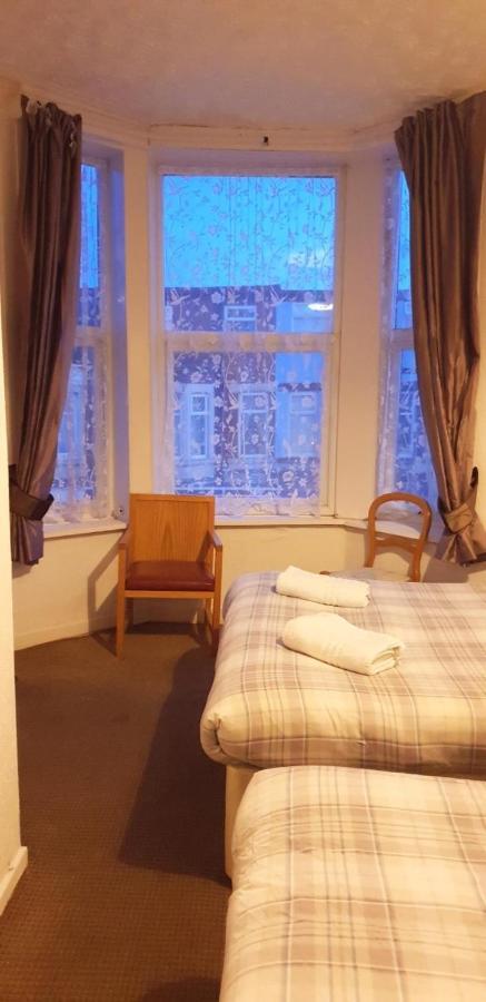 בלקפול Hotel Avansi מראה חיצוני תמונה